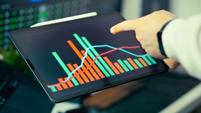 Marketing dashboard used to compare Seonix pricing plans and article output